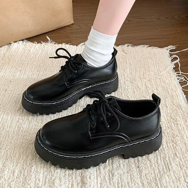 Damen Chunky Schnürschuhe mit robustem Profil und modischem Design W&W