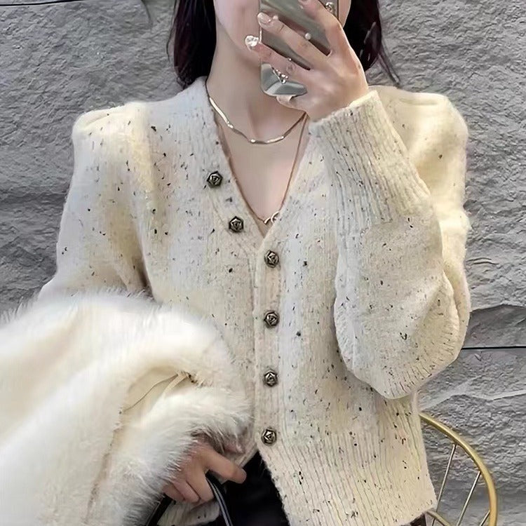 Damen Strickjacke mit dekorativen Knopfdetails WW