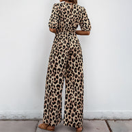 Damen lässiger Jumpsuit mit Leo-Muster und schulterfreien Puffärmeln WW
