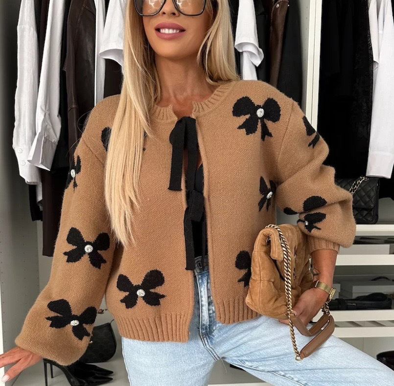 Damen Strickjacke mit dekorativen Schleifen und glänzenden Akzenten WW