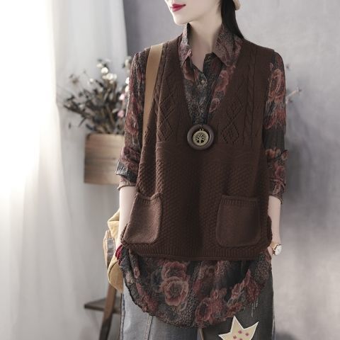 Damen Strickweste mit tiefem V-Ausschnitt und praktischen Taschen WW 1759203291
