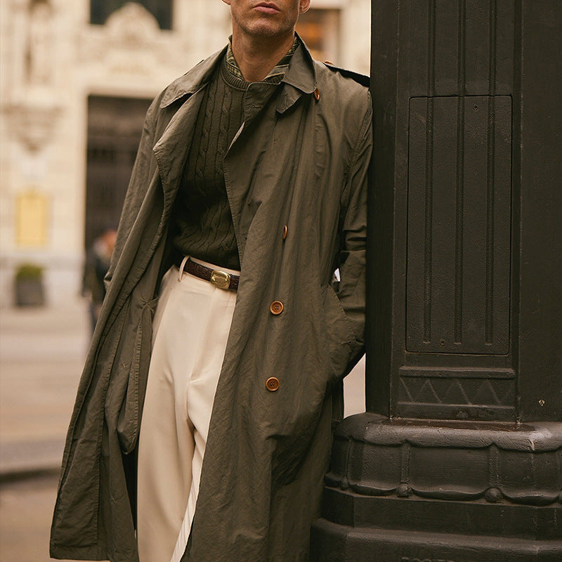 Herren Lange Trenchcoat im klassischen Stil mit praktischen Taschen WW