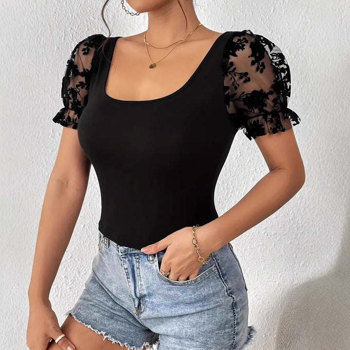 Damen Body mit transparentem Tüllärmel und floralen Akzenten W&W Mode