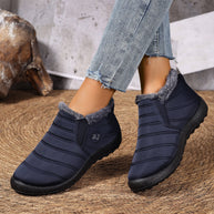 Damen Bequeme und warme Slipper mit kuscheligem Innenfutter WW