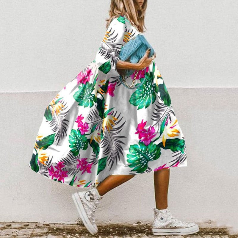 Damen Maxikleid mit blumenmotivierten Details und schwingendem Saum WW