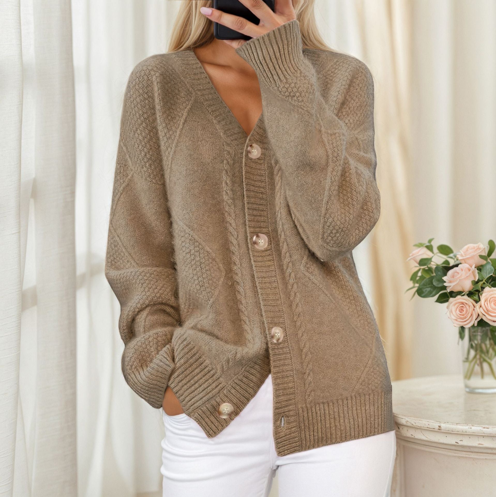 Damen Strickjacke mit geflochtenem Muster und eleganter Knopfdetail WW