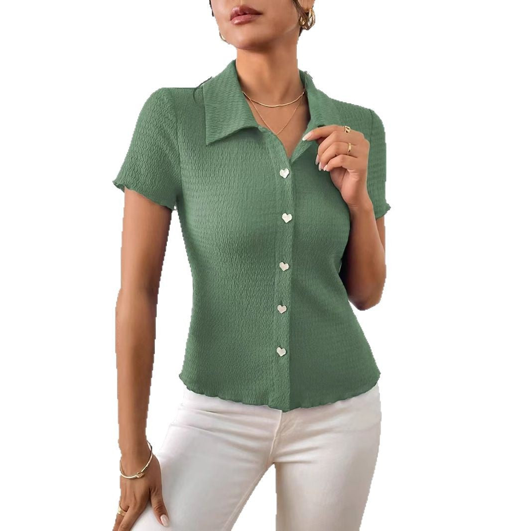 Damen Kurzarmbluse mit strukturiertem Design und herzförmigen Knöpfen WW