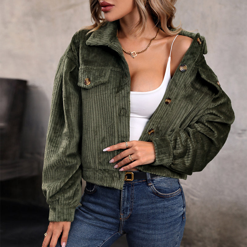 Damen Strickjacke im lässigen Cord-Look mit dekorativen Knöpfen und zwei Brusttaschen WW