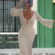 Damen Strick-Maxikleid mit tiefem V-Ausschnitt und modischen Rüschendetails WW