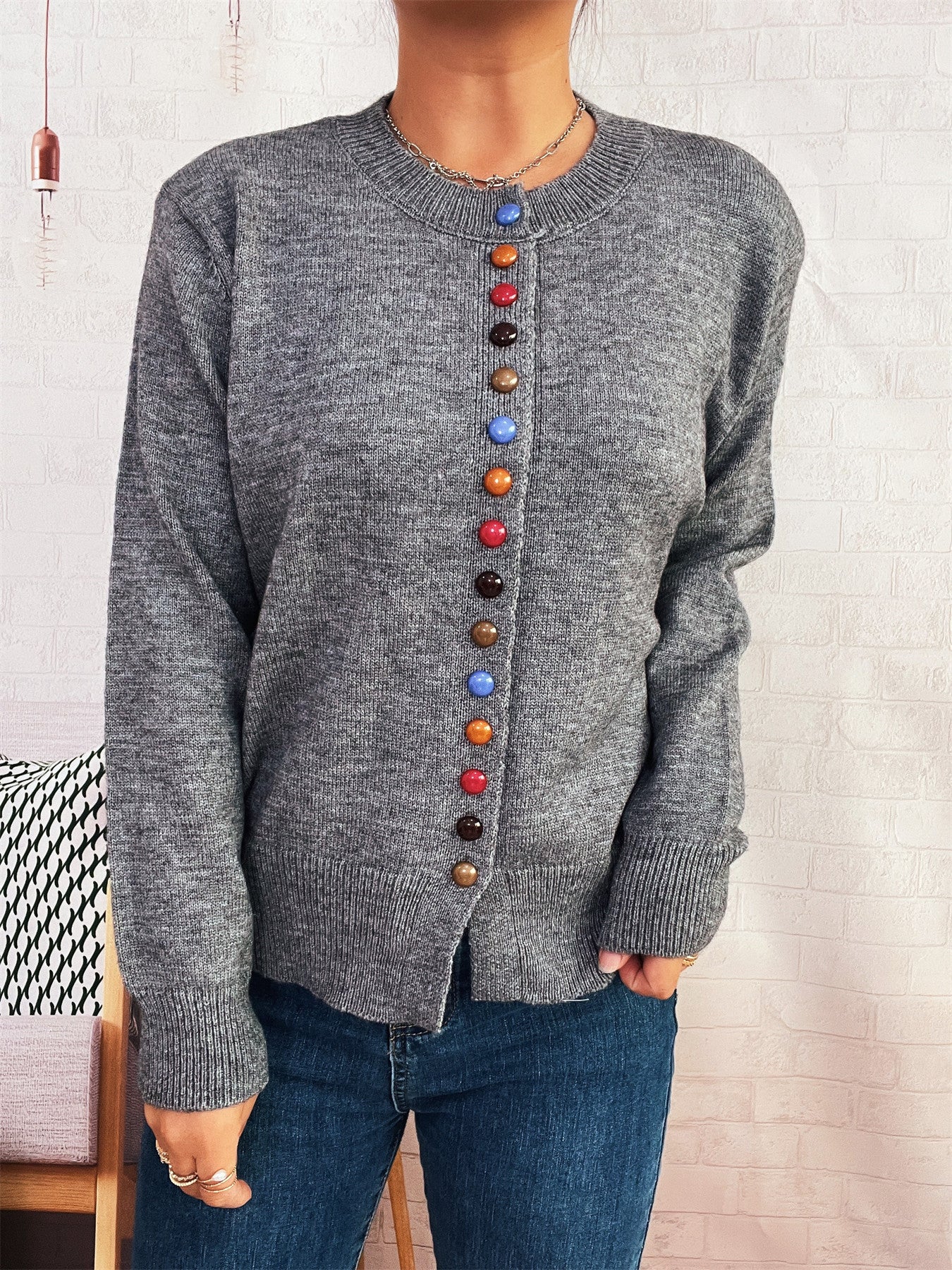 Damen stilvolle Strickjacke mit bunten Knöpfen WW