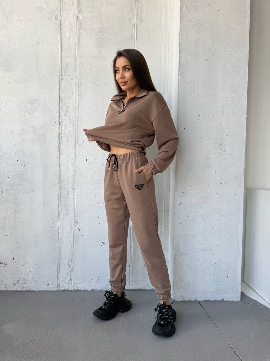 Damen sportliches Set aus weichem Fleece mit Kapuze WW