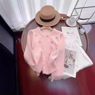 Damen Strickjacke mit floralen Stickereien und Perlenknöpfen WW