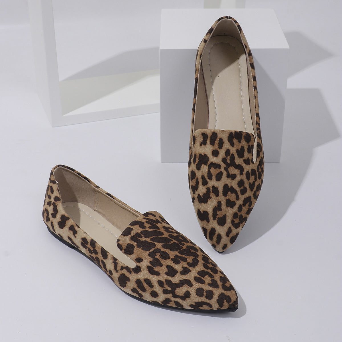 Damen Elegante Mokassin-Schuh mit modernen Leopardenmuster WW