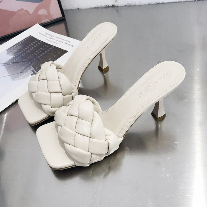 Damen Hochfront-Pantoletten mit geflochtenem Obermaterial und elegantem Absatz W&W Mode