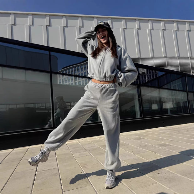 Damen sportlicher Fleece-Loungewear-Anzug mit hohem Kragen WW