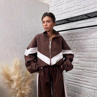 Damen Sportanzug mit kontrastierenden Einsätzen WW