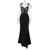 Damen Abendkleid mit Spitzenoberteil und elegantem Schlitz W&W