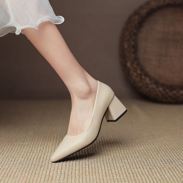 Damen elegante Blockabsatz-Pumps W&W Mode
