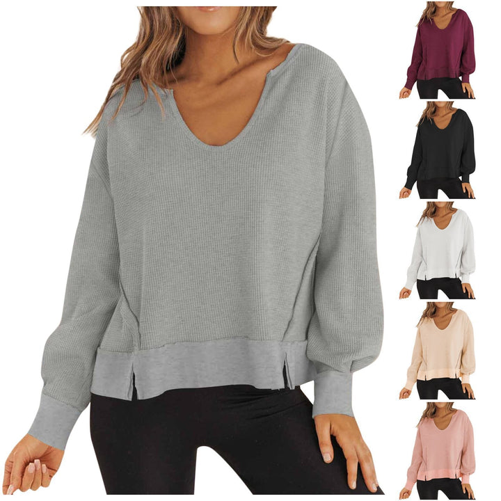 Damen Lässiger Pullover mit V-Ausschnitt und seitlichen Schlitzen W&W Mode