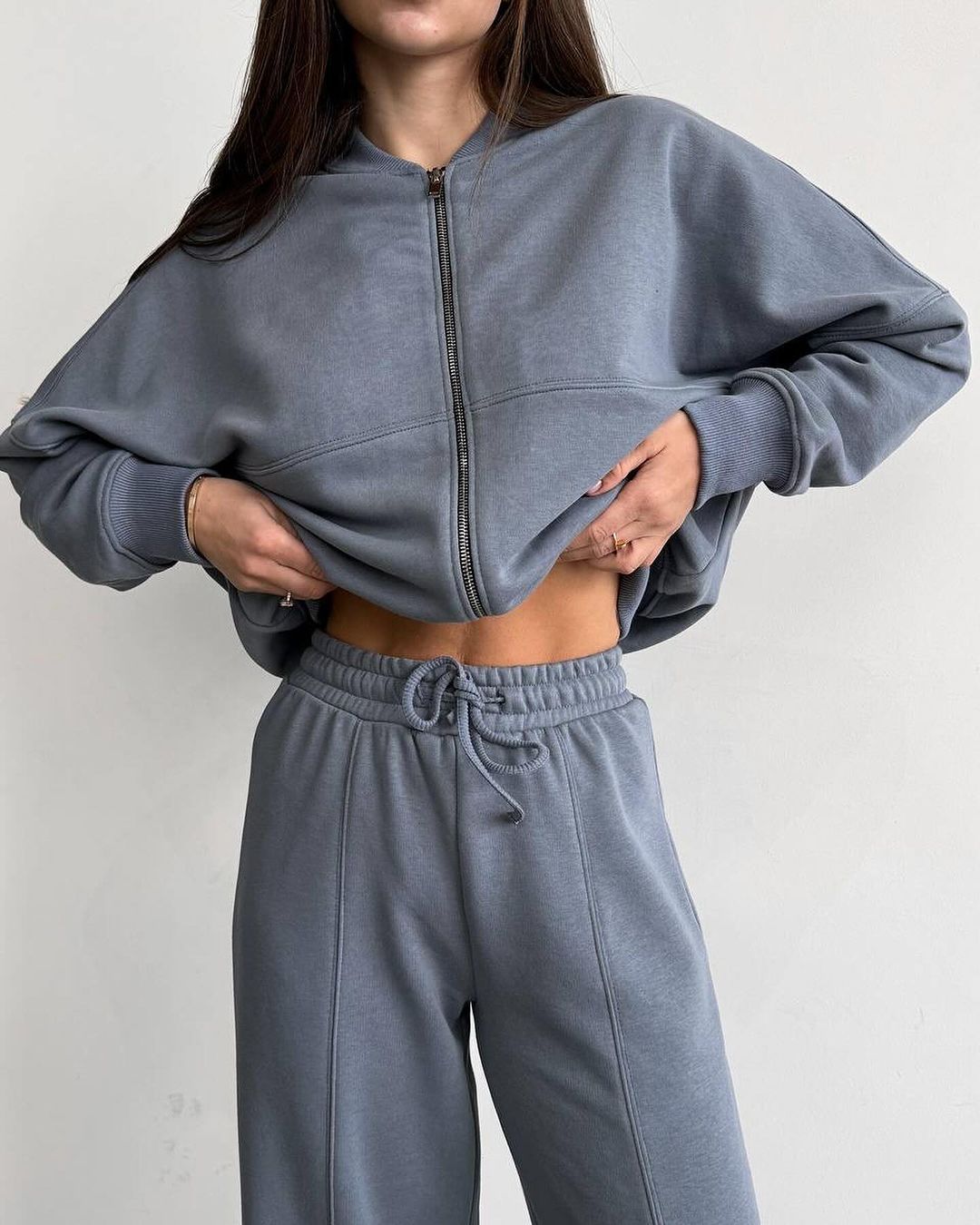 Damen Sportliches Lounge-Set mit Reißverschlussjacke und weiten Hosen WW