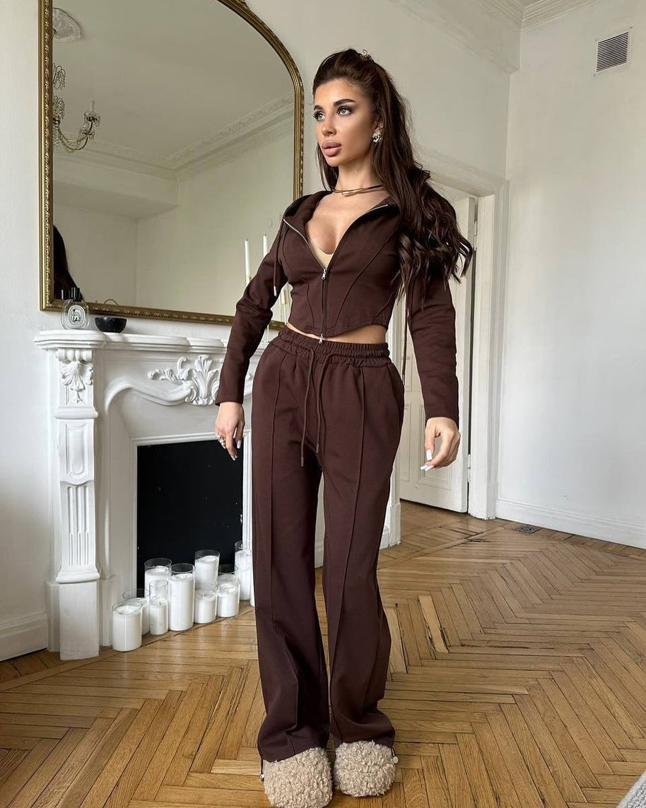 Damen sportliches Zweiteiler-Set mit hochgeschlossener Kapuzenjacke und weitem Hosen WW