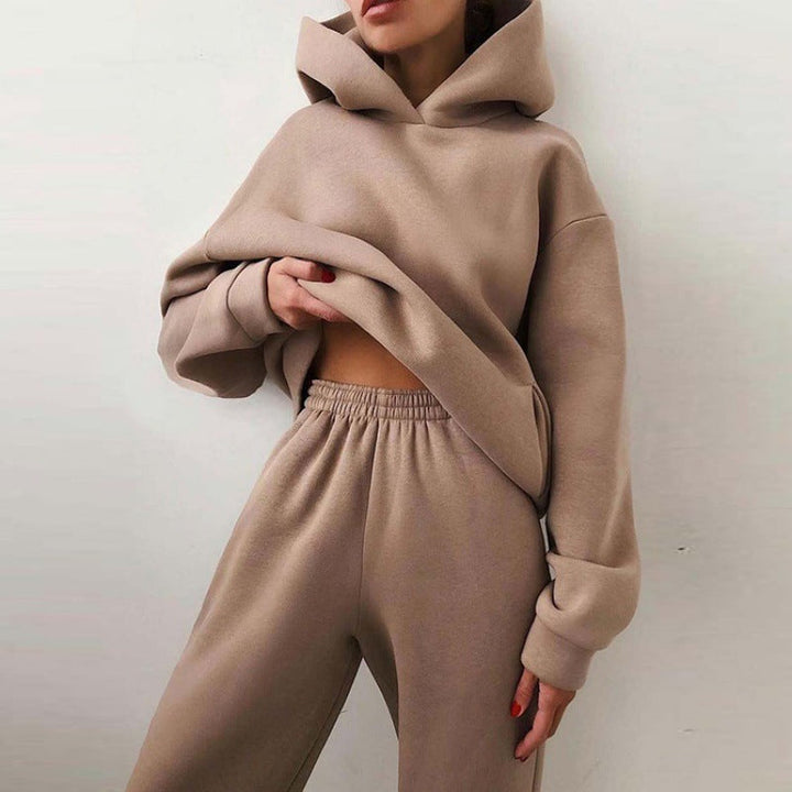 Damen Sportliches Set mit Hoodie und Jogginghose W&W Mode