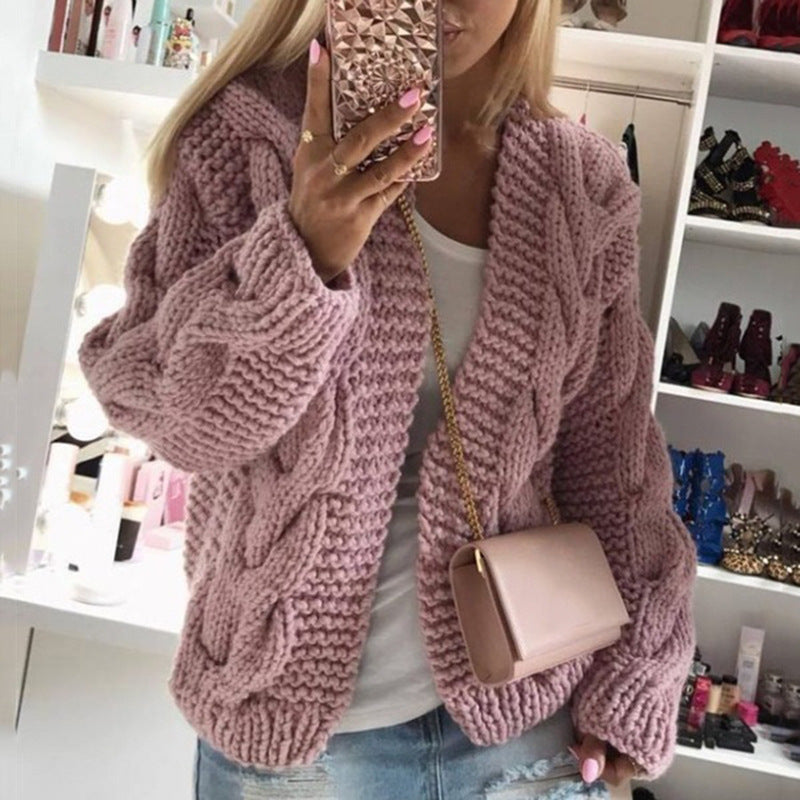 Damen Strickjacke mit grobem Zopfstrickmuster und weitem Schnitt WW