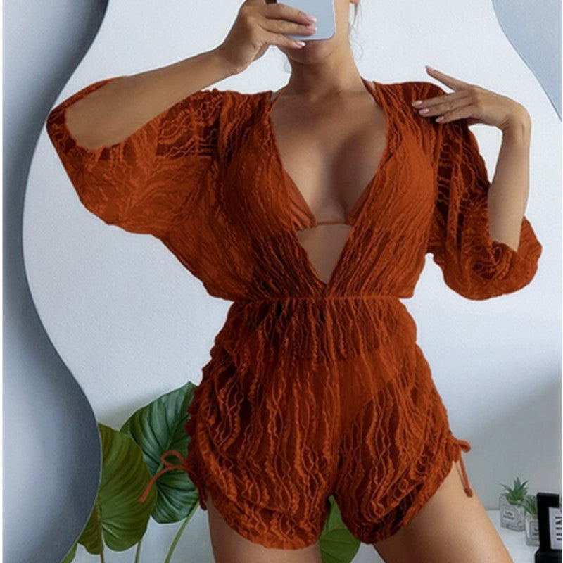 Damen Strandüberwurf mit elegantem Spitzenmuster und taillierten Details WW