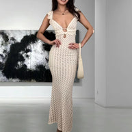 Damen Strick-Maxikleid mit tiefem V-Ausschnitt und Rüschendetails WW