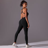 Damen Sportlicher Jumpsuit mit offener Rückenpartie und hoher Flexibilität WW