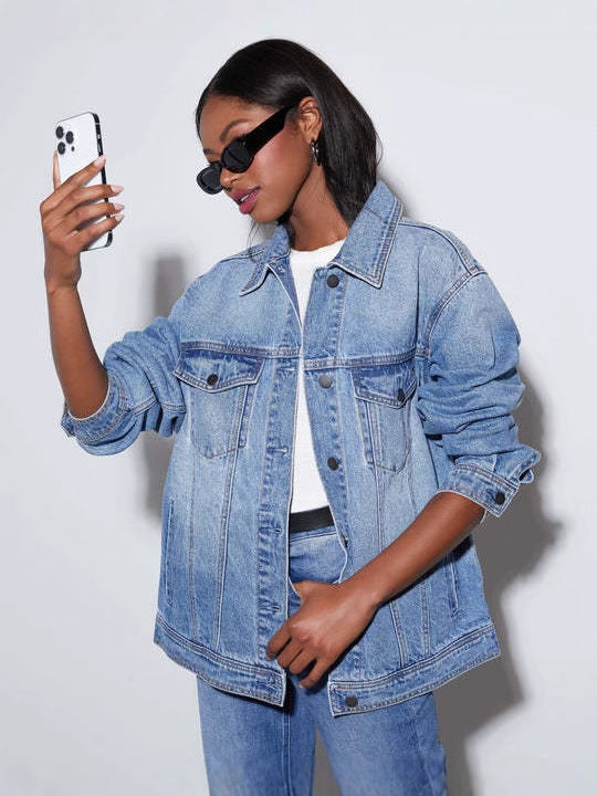 Damen Oversized Denimjacke im modernen Streetstyle mit lässigem Schnitt WW
