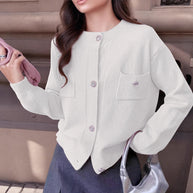 Damen Strickjacke mit eleganten Knopfdetails und praktischen Taschen WW