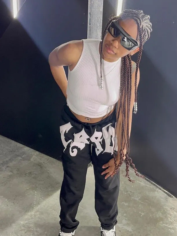 Damen Sportliche Slim Fit Jogginghose mit auffälligem Schriftzug WW