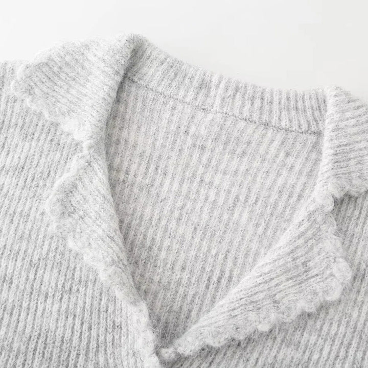 Damen modische Wohlfühl-Strickjacke mit elegantem Kragen und praktischen Taschen W&W Mode