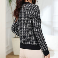 Damen Strickjacke mit strukturiertem Design und Perlknöpfen WW