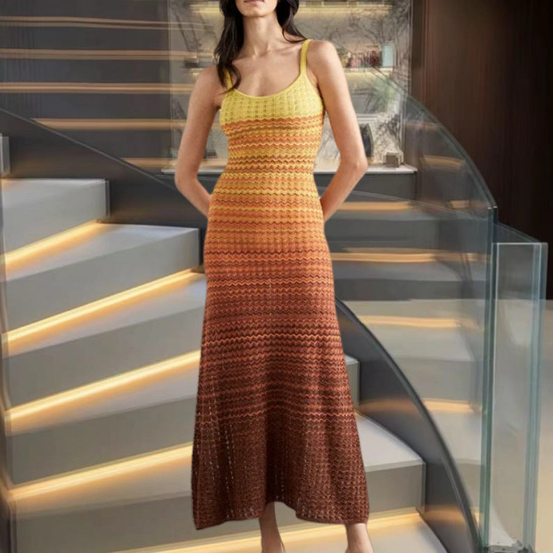 Damen Strick-Maxikleid mit seitlichem Schlitz und elegantem Muster WW