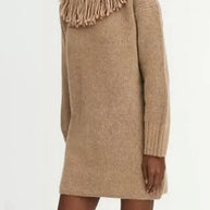 Damen Strickkleid mit Fransenkragen und gerippten Ärmeln WW