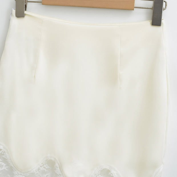 Damen Minirock mit raffiniertem Spitzenbesatz und elegantem Schnitt WW