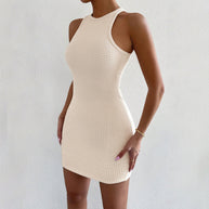Damen Strickkleid mit figurbetontem Schnitt und hochgeschlossenem Design W&W