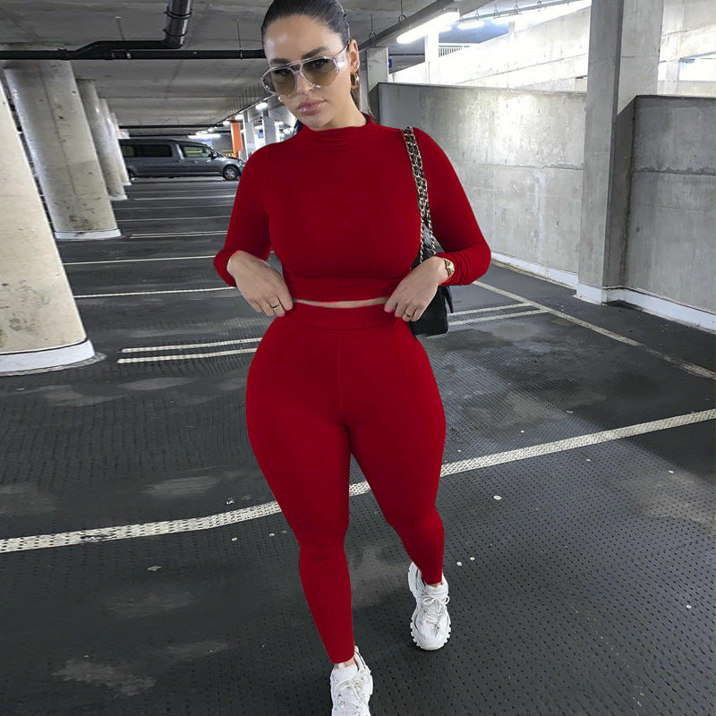 Damen Sportliches Set mit langem Oberteil und eng anliegender Hose WW