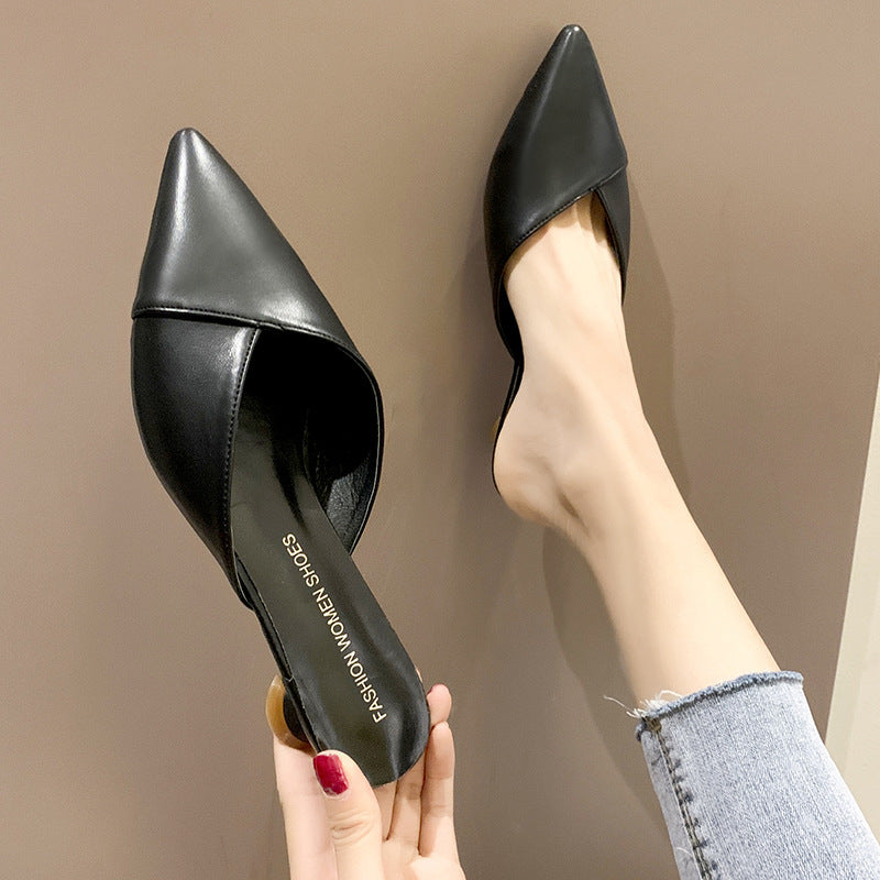 Damen elegante Mules mit einzigartigem spitzen Zehenbereich und trendigem Blockabsatz W&W