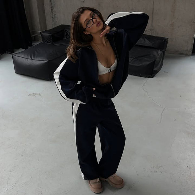 Damen sportliches Set mit attraktiven Kontraststreifen und weitem Schnitt WW
