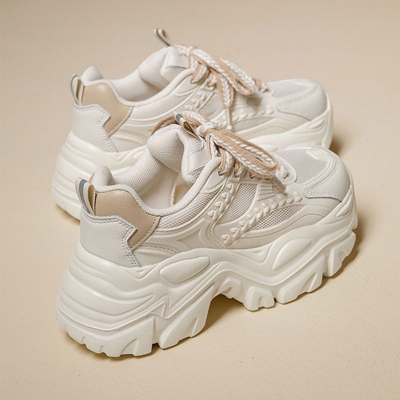 WW | Plateau Sneakers mit Modernem Look