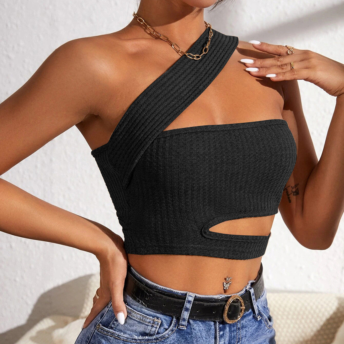 Damen asymmetrisches Crop-Top mit innovativem Cut-Out W&W