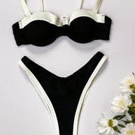 Damen Bikini-Set mit strukturiertem Oberteil und verstellbaren Trägern WW