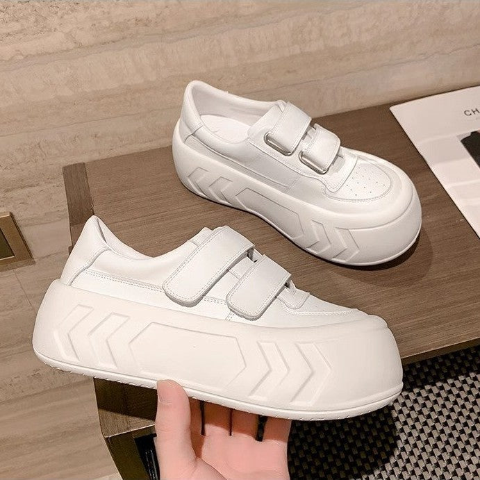Damen Chunky Sneaker mit Velcro-Verschluss und stabiler Sohlenkonstruktion W&W