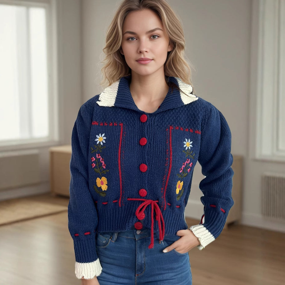 Damen Strickjacke mit floralen Stickereien und dekorativen Knöpfen WW