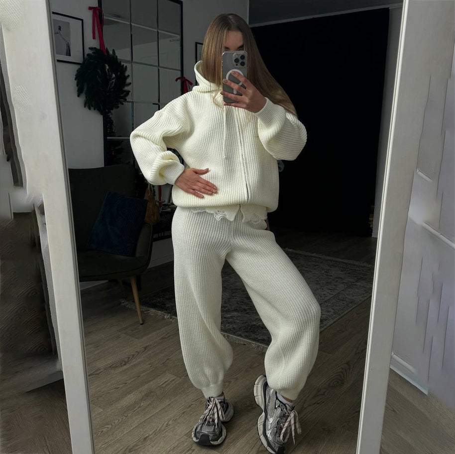 Damen Strickanzug mit lässigem Schnitt und modernem Hoody WW