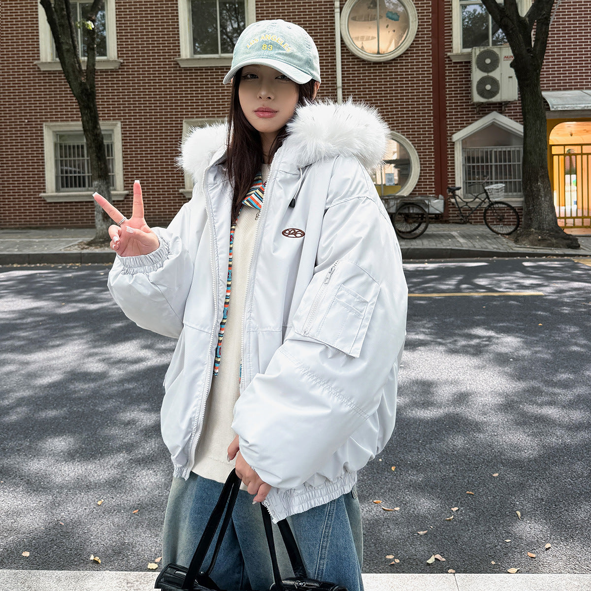 Damen Sportliche Winterjacke mit abnehmbarem Kunstfellkragen und praktischen Taschen WW