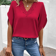 Damen Bluse mit floralen Spitzenapplikationen und eleganten Cut-Out-Ärmeln WW
